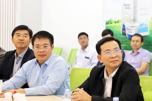 Chủ tịch UBND tỉnh Lâm Đồng Hồ Văn Mười kiểm tra dự án Công ty Cổ phần sữa Đà Lạt