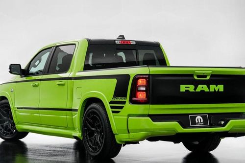 Ram 1500 The Dude và Charger Sixpack: Mopar làm mới SEMA