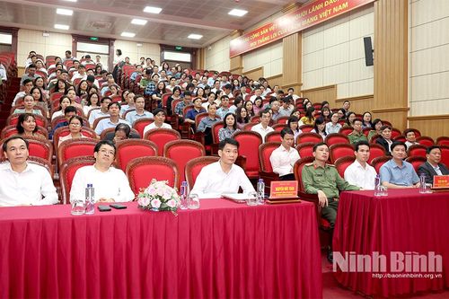 Tập huấn công tác bảo vệ nền tảng tư tưởng của Đảng, đấu tranh phản bác các quan điểm sai trái, thù địch năm 2025