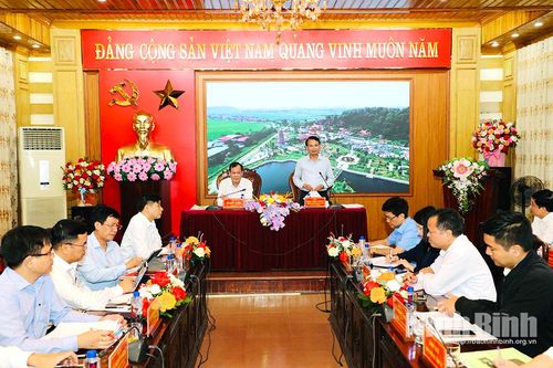 Đồng chí Bí thư Tỉnh ủy Đặng Xuân Phong làm việc với Thường trực Đảng ủy các xã: Vụ Bản, Hiển Khánh, Liên Minh, Minh Tân