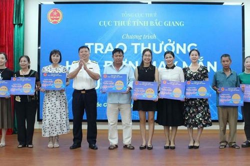 Tăng giá trị giải thưởng 'hóa đơn may mắn', khuyến khích phong trào lấy hóa đơn khi mua hàng hóa