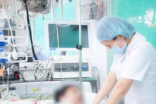 Cứu sống ngoạn mục nữ bệnh nhân mắc hội chứng 'trái tim tan vỡ' hiếm gặp
