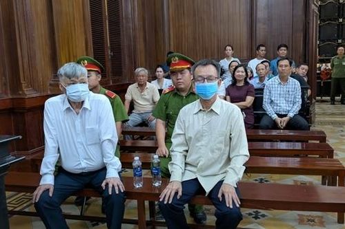 Xét xử 2 cựu tổng biên tập do vi phạm quy định quản lý, sử dụng đất đai