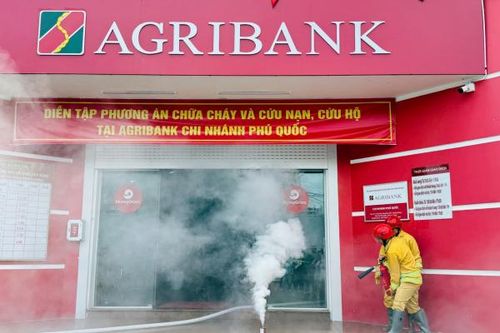 Agribank chi nhánh Phú Quốc tổ chức diễn tập PCCC năm 2025