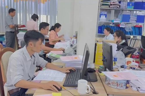 Chuyển văn phòng đăng ký đất đai về xã