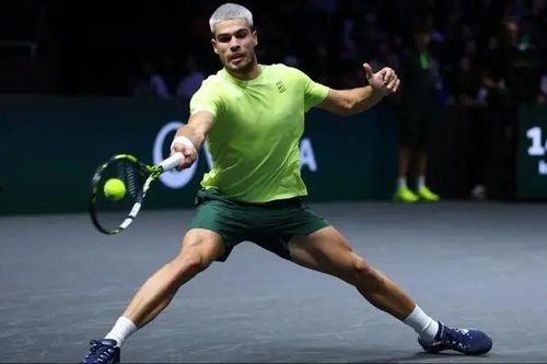 Carlos Alcaraz sớm chia tay Paris Masters