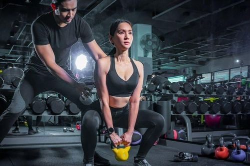 Phòng gym 'chơi lớn' treo thưởng xe sang Porsche cho ai giảm 50kg trong 3 tháng: Chuyên gia cảnh báo điều nguy hiểm này
