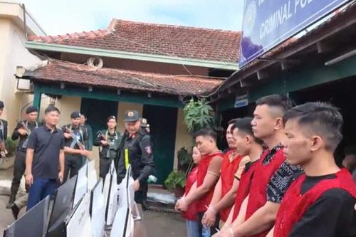 Bắt 44 nam, 15 nữ lừa đảo chiếm đoạt tài sản trên không gian mạng với quy mô 'khủng' xuyên quốc gia: Kẻ cầm đầu là ai?