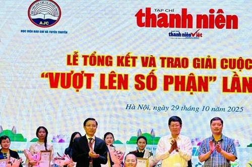 Tác phẩm về người mẹ giành giải Đặc biệt cuộc thi viết 'Vượt lên số phận'