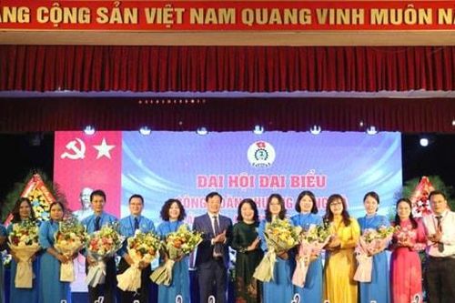Xây dựng đội ngũ cán bộ công đoàn phường Hồng Hà có tư duy đổi mới