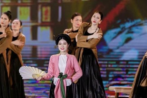 Cần quy định mới về thù lao cho tác phẩm nghệ thuật đặt hàng