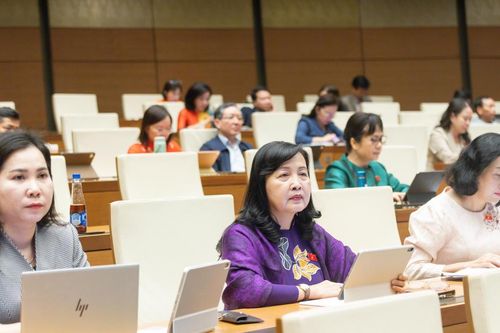 Đề xuất bảo hiểm y tế chi trả chi phí lắp đặt chân giả, tay giả cho những người kém may mắn