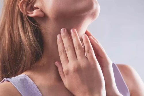 7 yếu tố âm thầm 'nuôi dưỡng' ung thư vòm họng