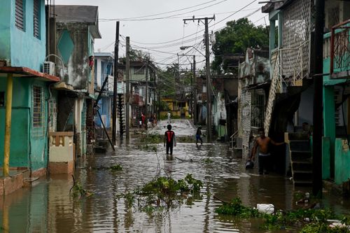 Bão Melissa càn quét Cuba, biến Jamaica thành 'vùng thảm họa'