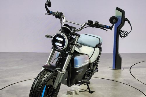 Xe máy điện hoài cổ Suzuki e-VanVan lộ diện, dễ sớm về Việt Nam