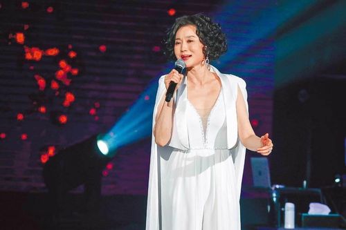 Ca sĩ Na Tang qua đời