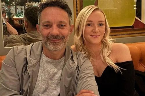 Giggs và em trai hiện tại