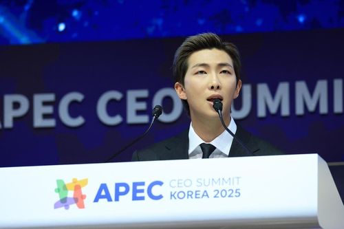 RM BTS phát biểu tại diễn đàn CEO APEC 2025: Kêu gọi các nhà lãnh đạo thế giới ủng hộ văn hóa và sáng tạo