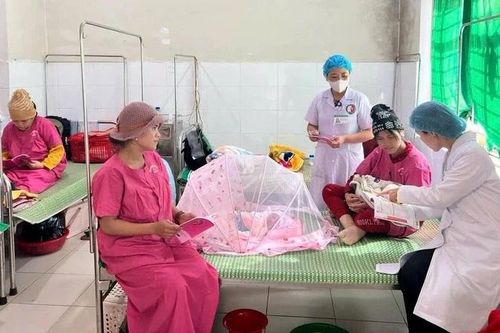 Nỗ lực chăm sóc sức khỏe bà mẹ, trẻ sơ sinh vùng khó khăn