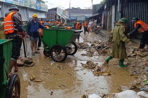 Nhật ký bộ đội: Ngày Huế ngập nước