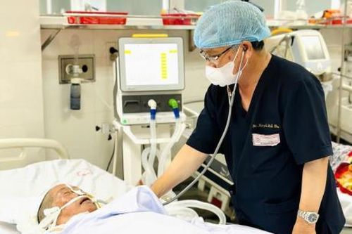 Nỗ lực đảm bảo công tác khám chữa bệnh, nhu yếu phẩm cho bệnh nhân