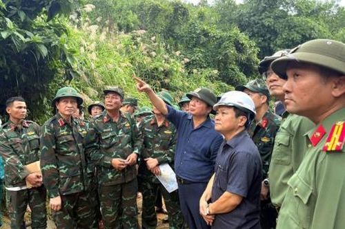 Phó Thủ tướng Trần Hồng Hà kiểm tra công tác phòng chống lụt, bão trên địa bàn tỉnh Quảng Ngãi