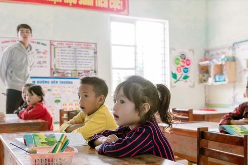 Tuyên Quang đầu tư, củng cố nền tảng tri thức cho thế hệ trẻ vùng biên