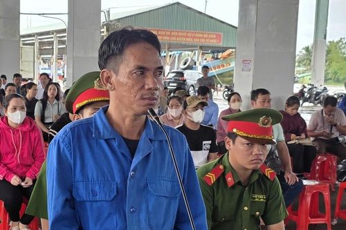 Xét xử lưu động vụ 'Tổ chức cho người khác xuất cảnh trái phép' vi phạm đánh bắt hải sản IUU
