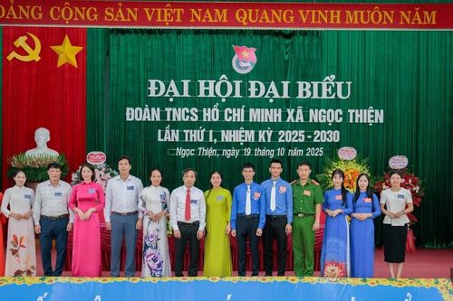 Tuổi trẻ xã Ngọc Thiện tích cực tham gia chuyển đổi số