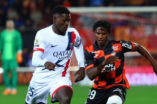 PSG đánh rơi chiến thắng chỉ sau 1 phút