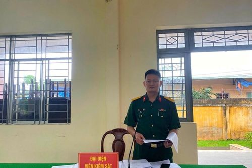 Xét xử vụ án Nguyễn Lam Trường về tội 'tàng trữ trái phép vũ khí quân dụng'