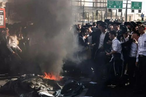 Israel: Hàng trăm nghìn người biểu tình phản đối dự luật nhập ngũ bắt buộc