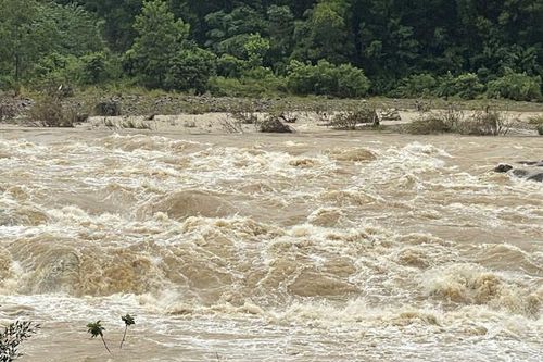 Tìm thấy thi thể nạn nhân bị lũ cuốn trôi