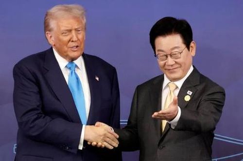 Lý do ông Trump 'bật đèn xanh' cho Hàn Quốc đóng tàu ngầm hạt nhân
