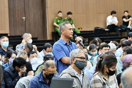 Cựu Bí thư Thành ủy Hòa Bình khai phải vay mượn tiền để đánh bạc ở khách sạn Pullman