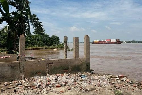 Sạt lở uy hiếp, Đồng Tháp khẩn trương ứng phó
