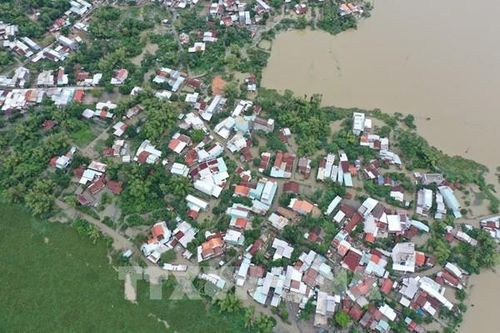 Các nhà mạng ứng phó khẩn cấp với mưa lũ miền Trung