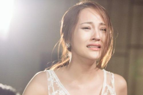 Ca sĩ Bảo Anh xin lỗi