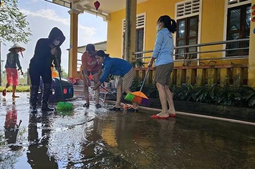 Triển khai các biện pháp phòng, chống dịch bệnh do mưa lũ