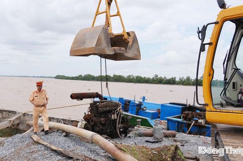 Đồng Tháp quyết tâm ngăn chặn tình trạng khai thác cát trái phép