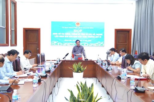 Chủ tịch UBND tỉnh yêu cầu tiếp tục cải tiến lề lối làm việc, nâng cao chất lượng, hiệu quả tham mưu xử lý công việc