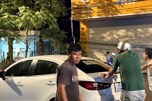 Mưa lớn kéo dài ngập úng cục bộ trên nhiều tuyến đường ở Phước Hội và La Gi