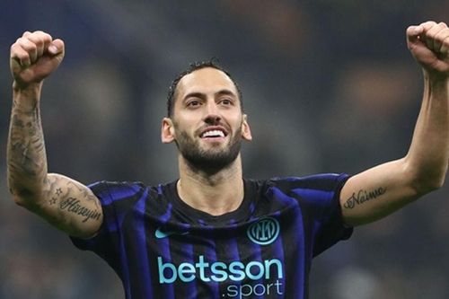 Inter 3-0 Fiorentina: Calhanoglu lập cú đúp, dẫn nhịp