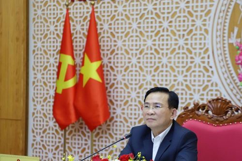 Chủ tịch UBND tỉnh Lâm Đồng Hồ Văn Mười chỉ đạo xử lý đèn đường tắt dài ngày