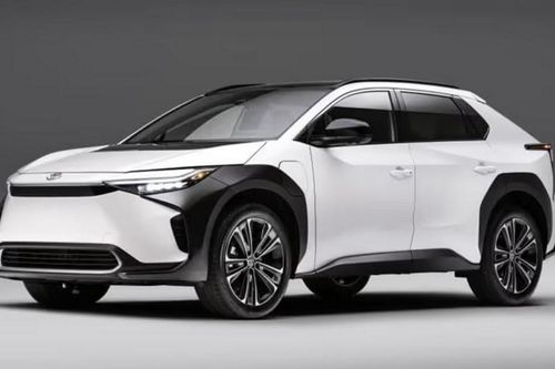 Thị trường xe điện bùng nổ, Toyota đối mặt áp lực vì chậm chuyển đổi