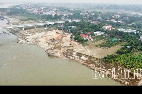 Sạt lở tại xã Sông Lô đang diễn biến phức tạp