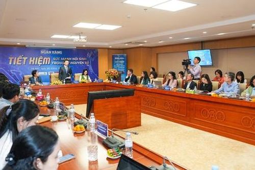 Gần 50% số tiền nhàn rỗi vẫn được người dân 'cất' trong nhà