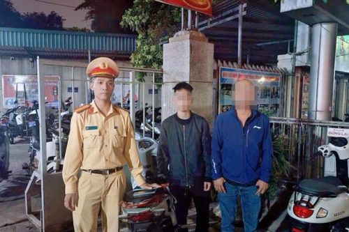 Cho con trai mượn xe máy 'đi học', bố bị CSGT xử phạt