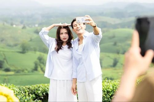 Anh Tạ phim 'Mưa đỏ' tái xuất trong MV 'Hẹn hò Phú Thọ'