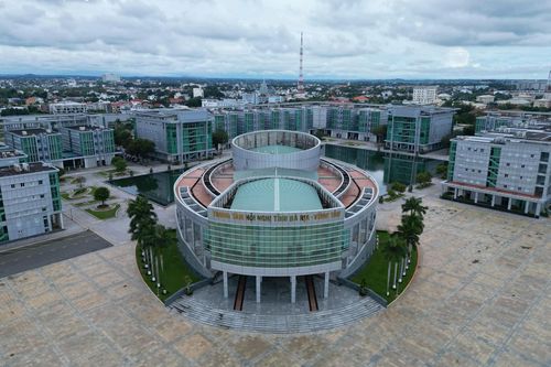 Cận cảnh trung tâm hành chính nghìn tỷ ở TP.HCM được đề xuất làm trường học